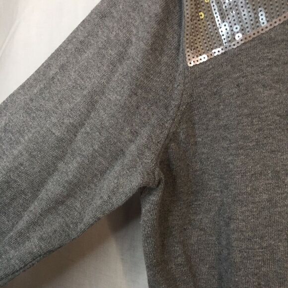 Grey with Sequins V Neck Cardigan Sweater Torrid Size 1 Cotton - Picture 4 of 12